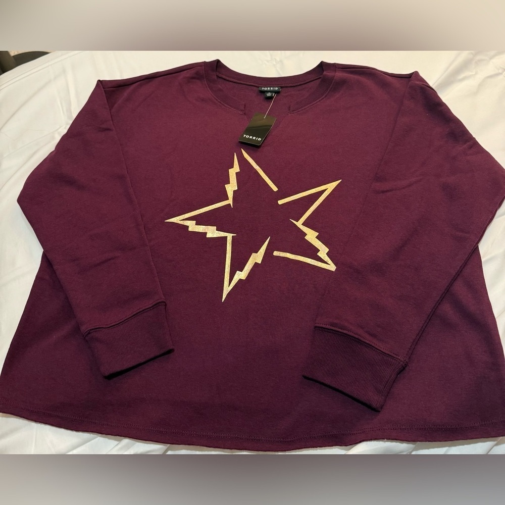 Torrid Fleecy Women’s Sweatshirt Purple NWT Size 0 (Large)